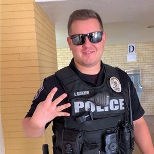 Meet your Posher, Christopher